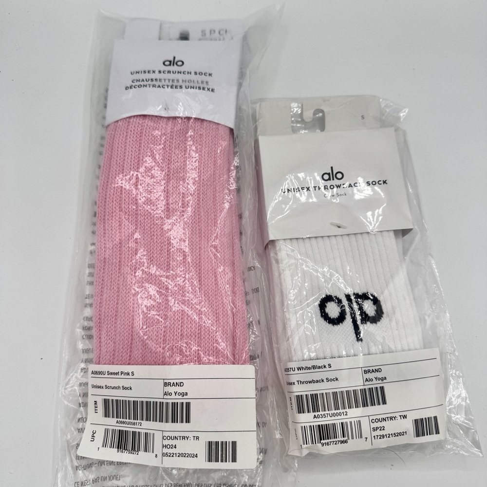 NWT Alo Bundle Unisex Throwback Socks Black / White and Sweet Pink Scrunch Socks